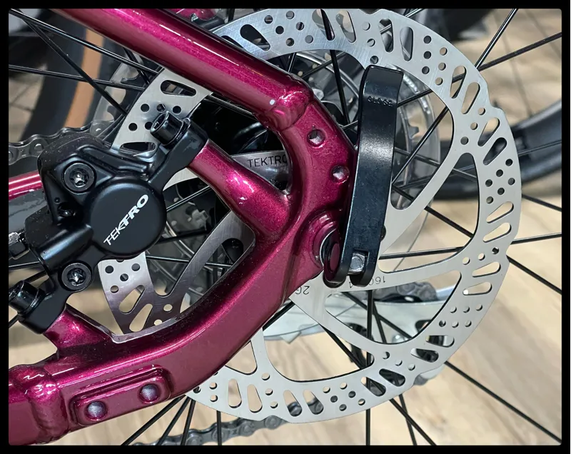 Giant Roam 3 Disc Medium Garnet 2022-4